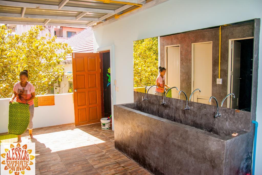 Blessing Backpackers Hostel Thong Sala Buitenkant foto
